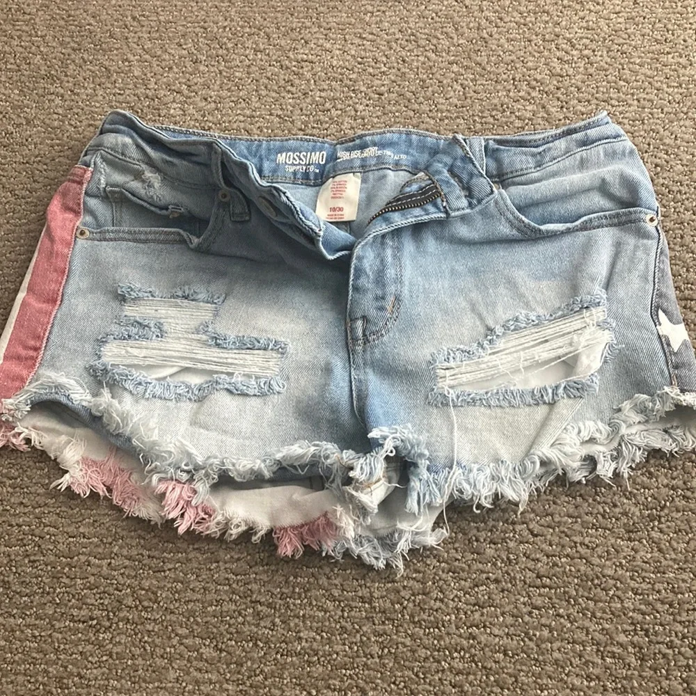 Mossimo Womens jeans shorts size 10 - Picture 1 of 3
